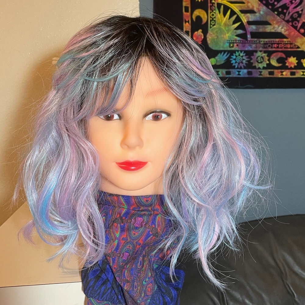 Cysterwigs Ambrose in Unicorn Swirl Rooted